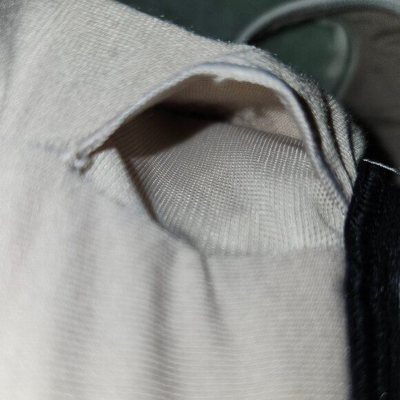 Lululemon Find Focus Sports Bra White Black Size 6 - Picture 10 of 14